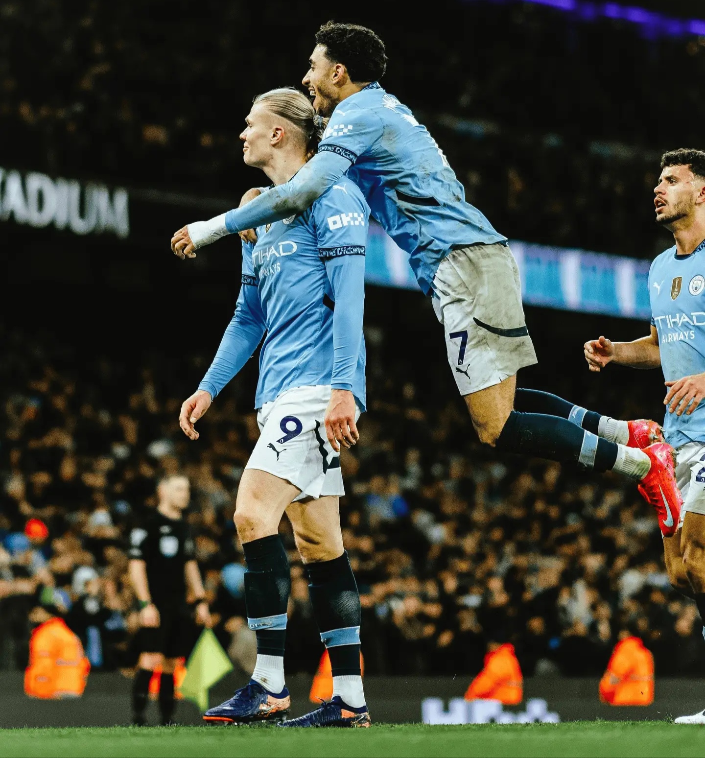 包含曼城全队伤愈,备战下一轮强敌的词条 包含曼城全队伤愈,备战下一轮强敌的词条