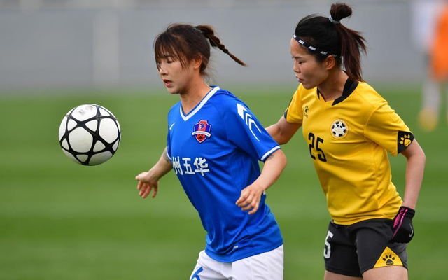 开云体育-夺冠热门球队获胜，晋级仅一步之遥的简单介绍