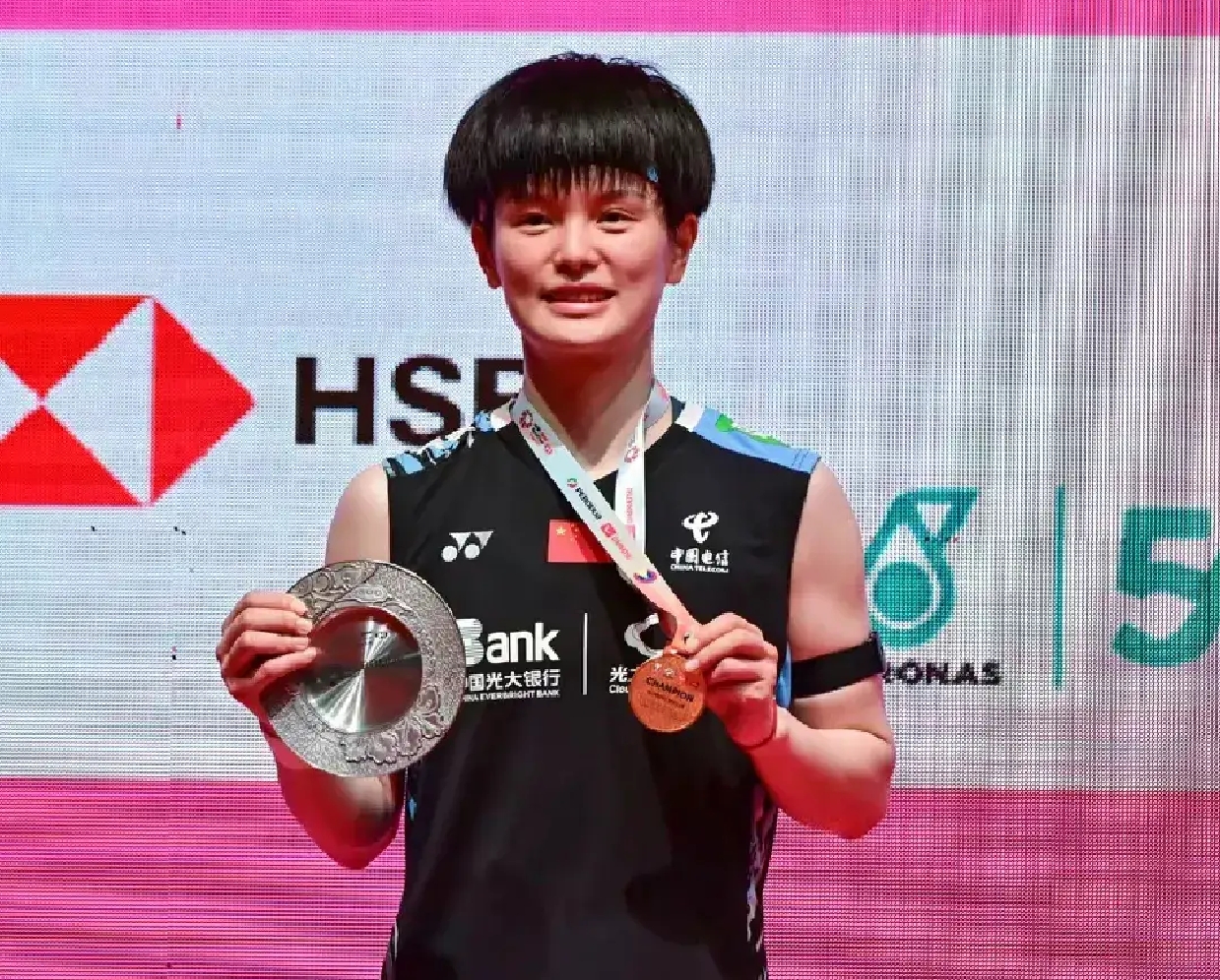 关于中国队险胜法国队,奥恰洛夫点燃赛场的信息 关于中国队险胜法国队,奥恰洛夫点燃赛场的信息