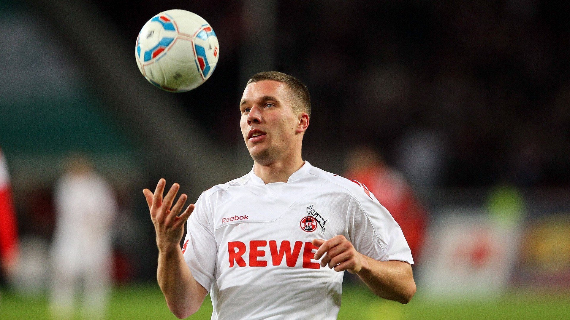 跨界传奇，从哥斯达黎加绿茵到NBA硬木—当法比尼奥在季后赛接管比赛