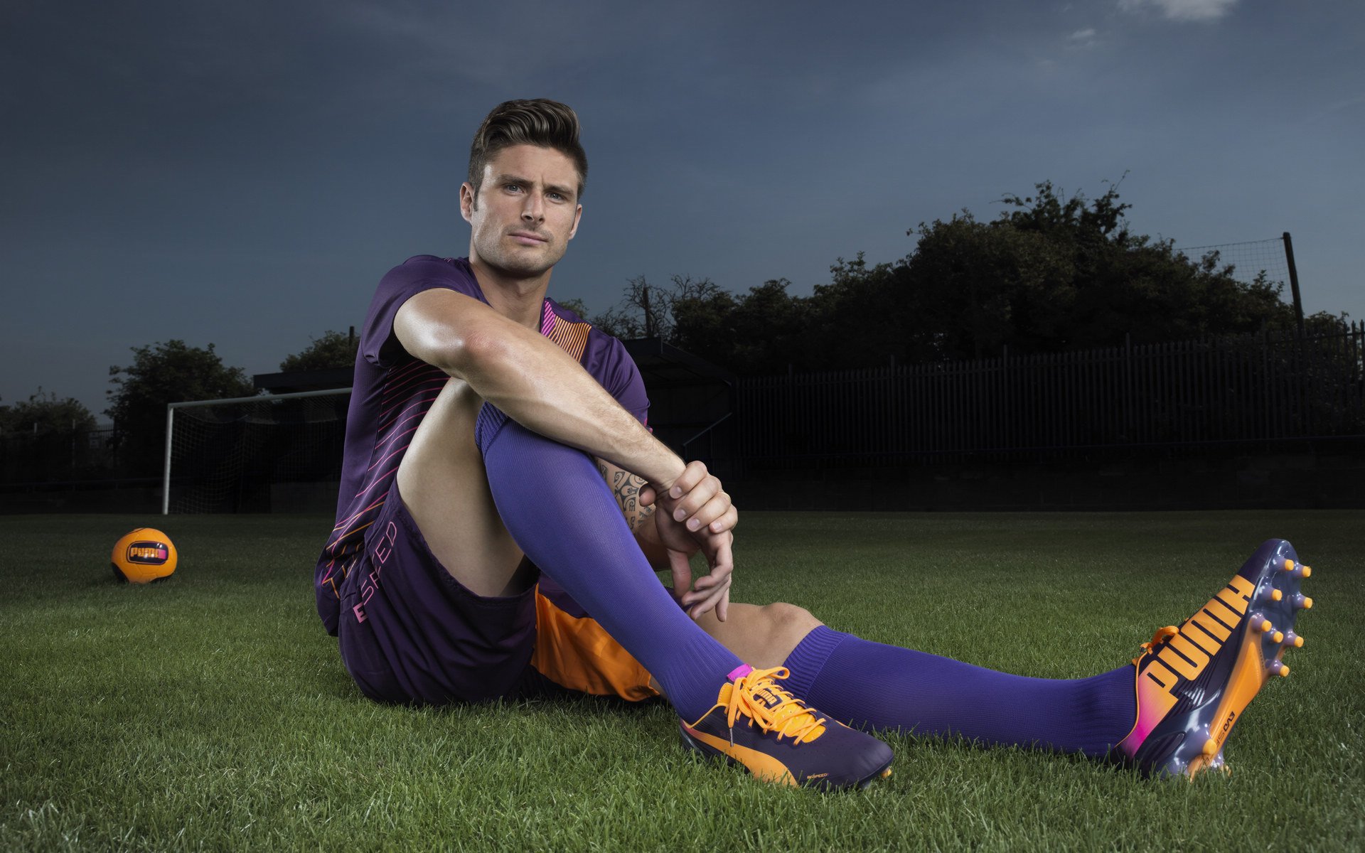 波尔点燃赛场，英格兰队完胜中国队背后的足球哲学碰撞